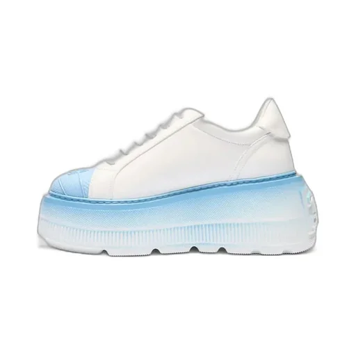 Round-Toed Athletic Shoes