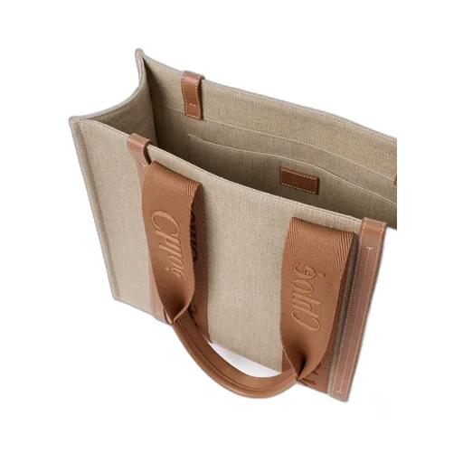 Chloé Woody Logo Detailed Medium Tote Bag
