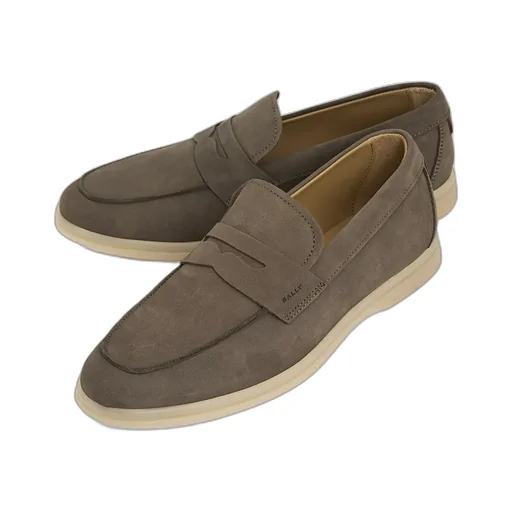 Round-Toe Casual Shoes