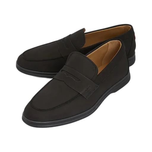 Round-Toe Casual Shoes