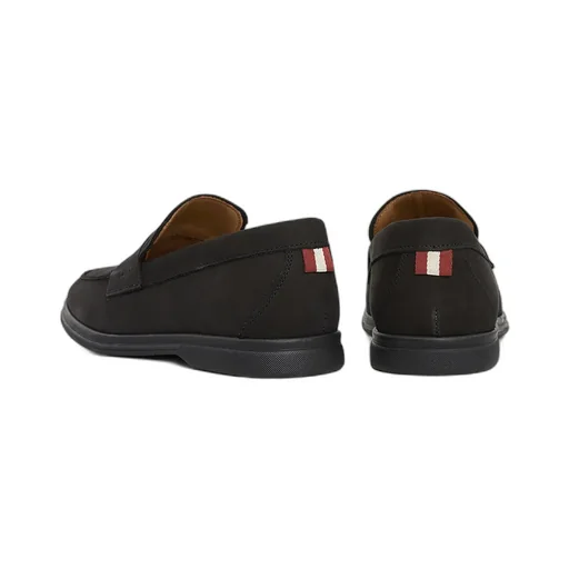 Round-Toe Casual Shoes