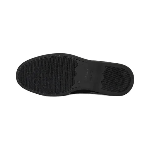 Round-Toe Casual Shoes