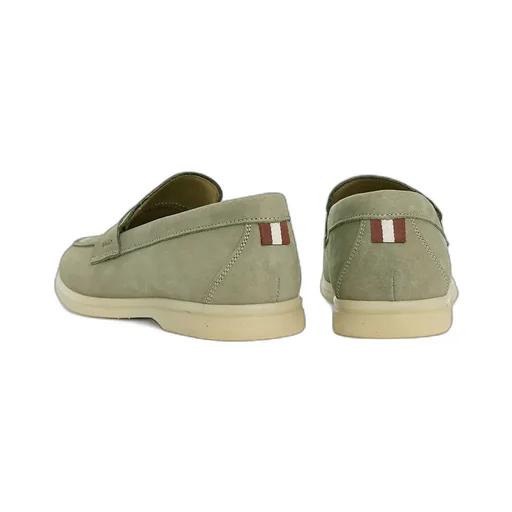 Round-Toe Casual Shoes