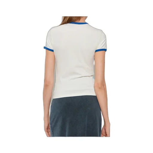 T-Uncuties Graphic T-Shirt