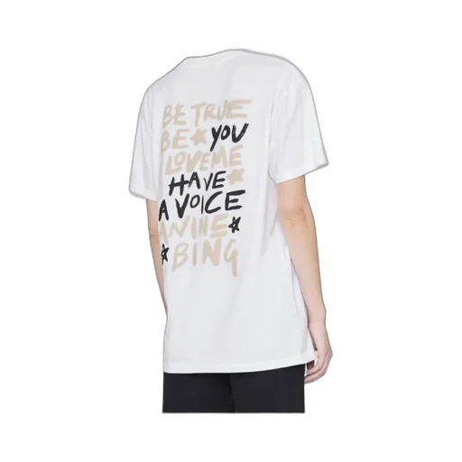 Short-Sleeved T-Shirt