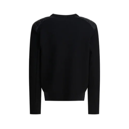 Long-Sleeved Knitwear