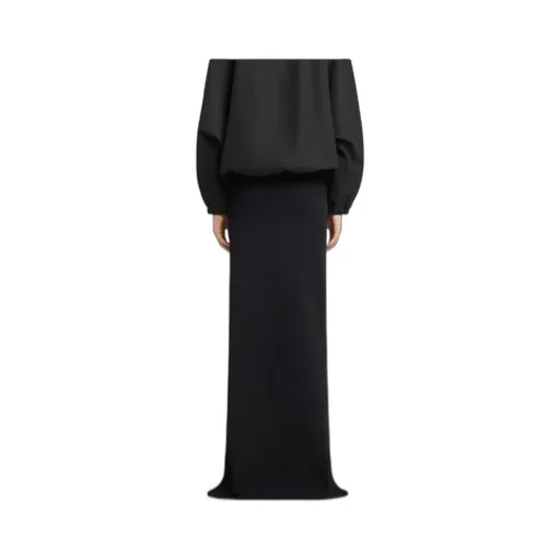 Circle-Edged Knitted Asymmetric Skirt