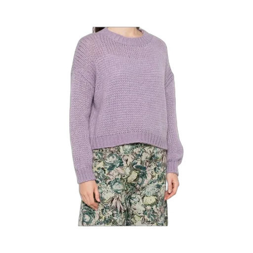 Crew Neck Long-Sleeved Sweater