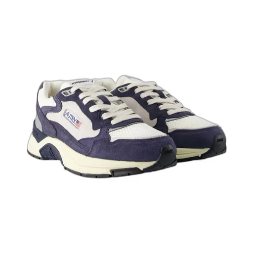 Hyperway Low-Top Round-Toe Sneakers