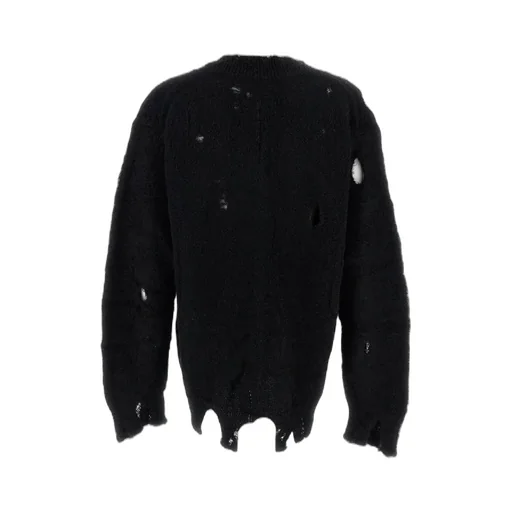 Long-Sleeved Knitwear