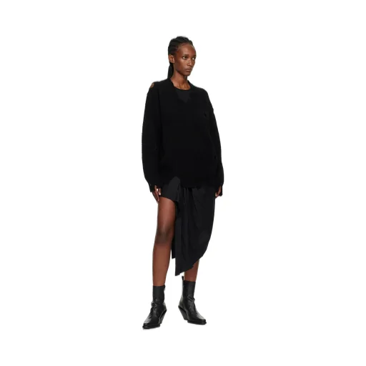 Long-Sleeved Knitwear