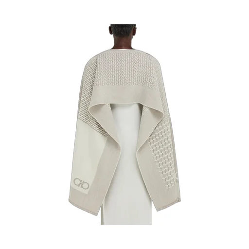 Cape Jacquard