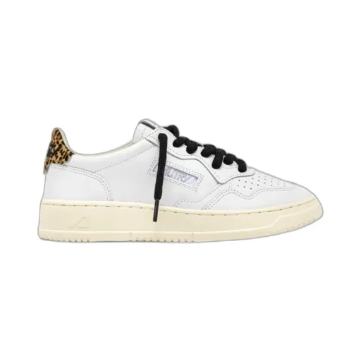 Autry Medalist Low-Top Sneakers