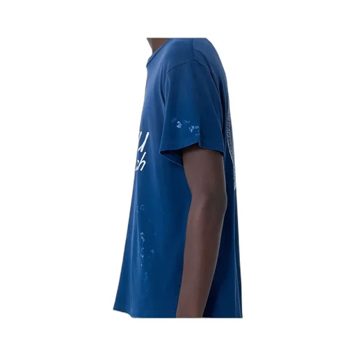 Short-Sleeved T-Shirt