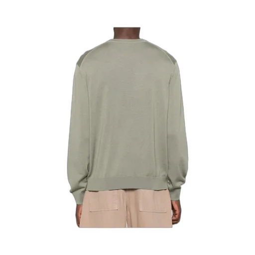 Long-Sleeved Pullover