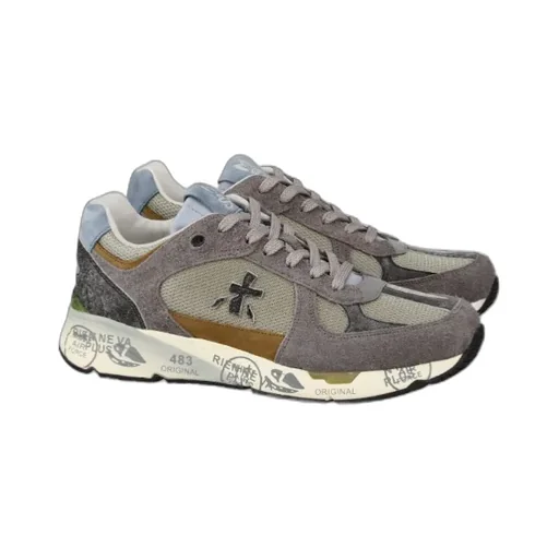 Mase Sneakers