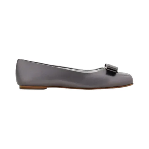 Ferragamo Varina Bow Ballet Flat Shoes
