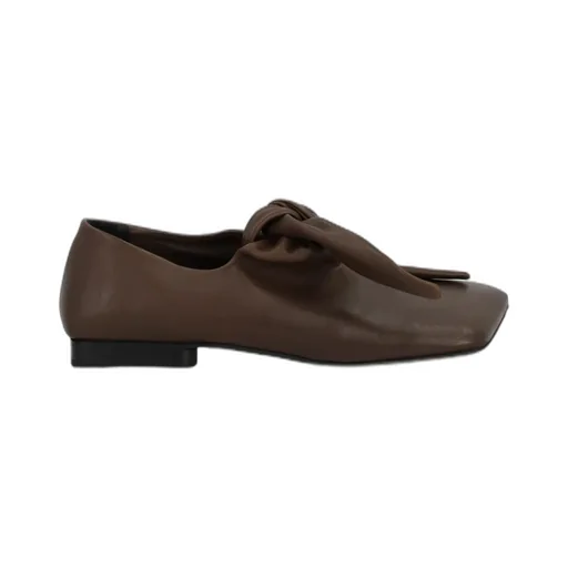 Square-Toe Flat Shoes