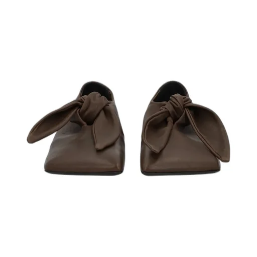 Square-Toe Flat Shoes