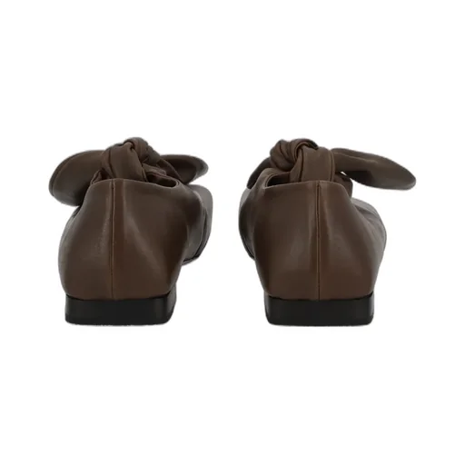 Square-Toe Flat Shoes