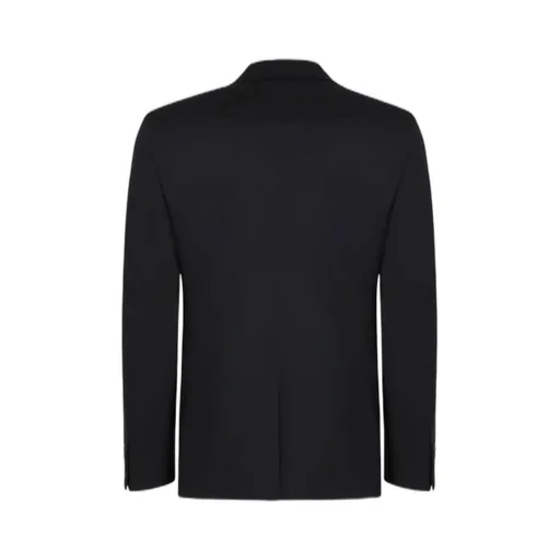 Long-Sleeved Suit