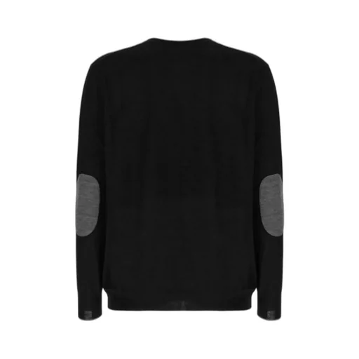 Long-Sleeved Pullover