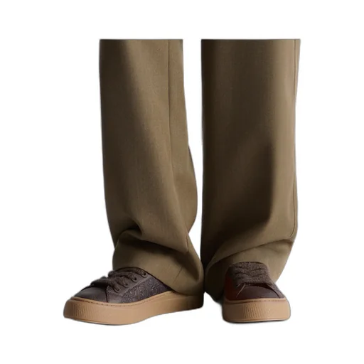 B33 Spin Sneaker
