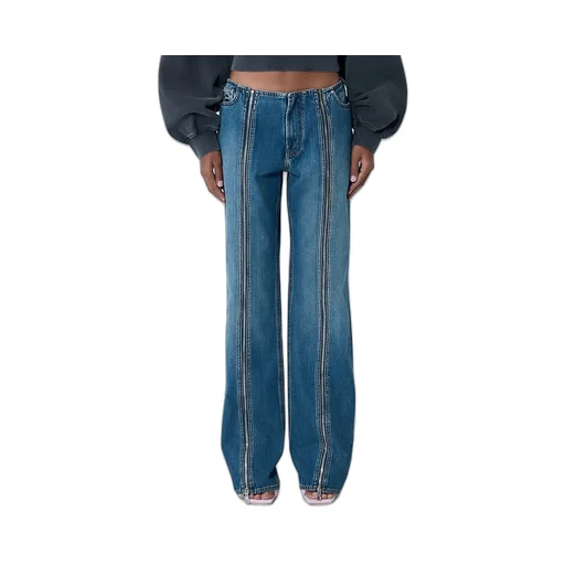 Zip-Detail Jeans