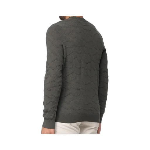 Long-Sleeved Knitted Shirt