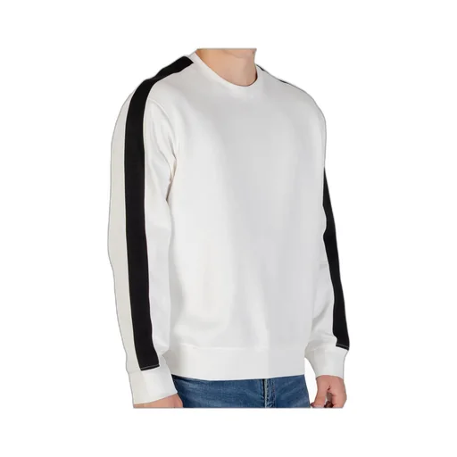 Long-Sleeved Sweatshirt