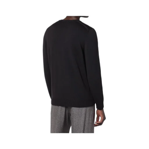 Long-Sleeves Crew-Neck Sweater