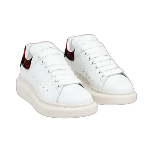 Oversized Sneaker In White/Red