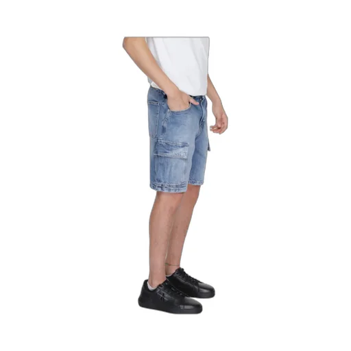 Bermuda Shorts With Belt Loops