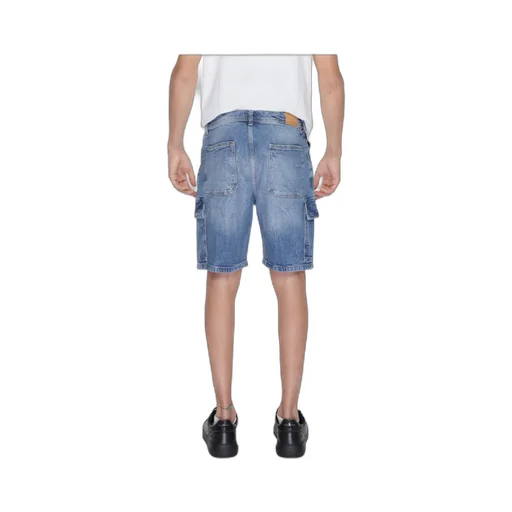 Bermuda Shorts With Belt Loops