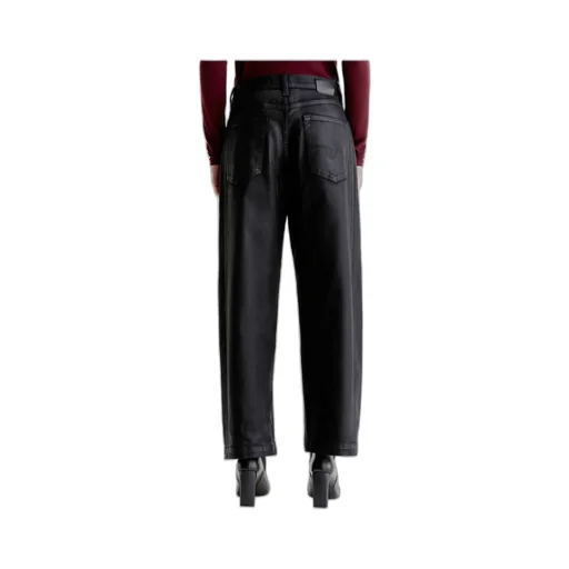 Cropped 5-Pocket Jeans.