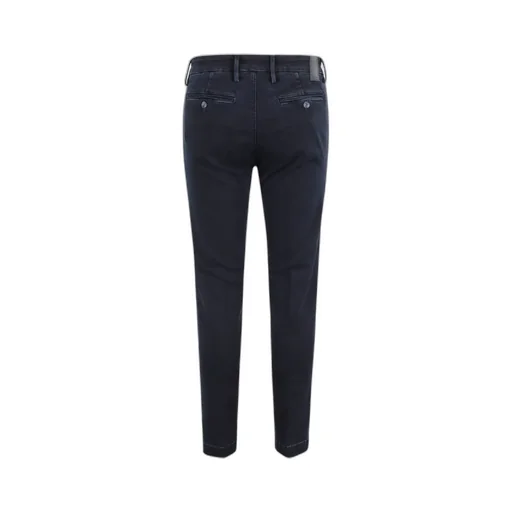 Button-Fastening Jeans