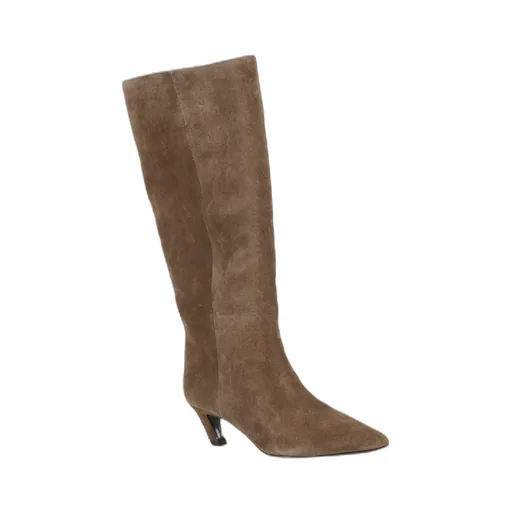 Pointed-Toe Boots