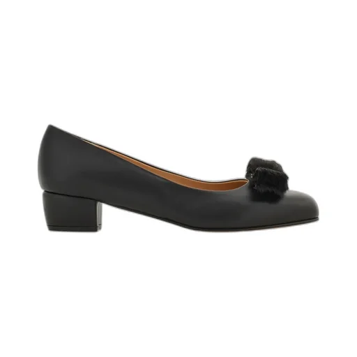 Vara Block Heel Pump
