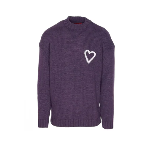 Long-Sleeved Crew Neck Pullover