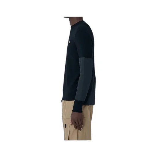 Long-Sleeved Knitwear