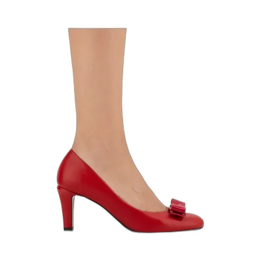 Vara Bow Pump Shoe