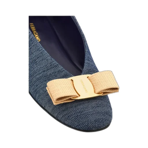 Vara Bow Flat