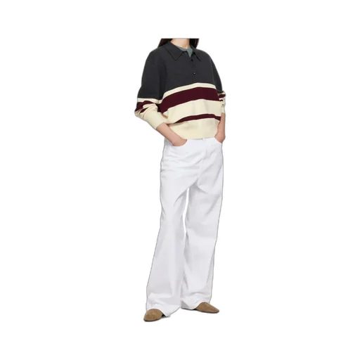 Low-Rise Wide-Leg Jeans