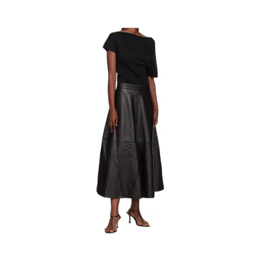 Asymmetric Knitted T-Shirt