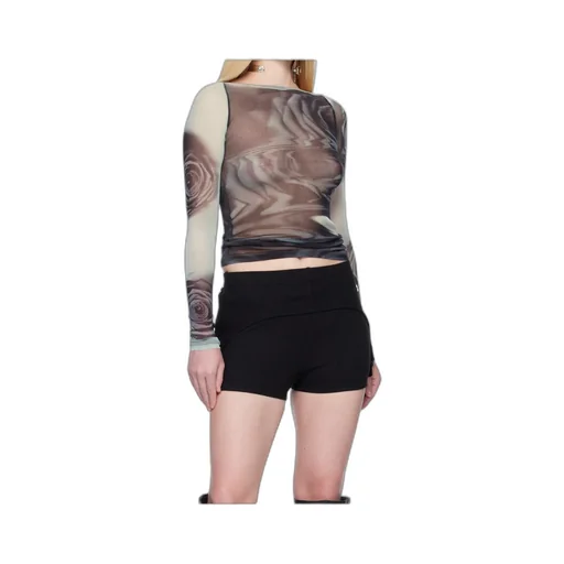 The Gray Blurry Roses' Top