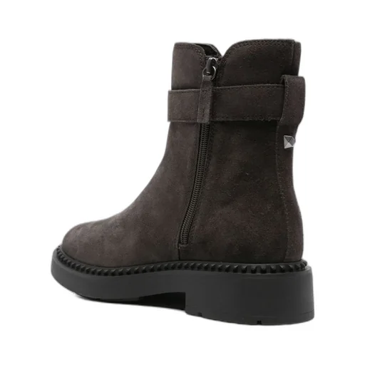 Round-Toed Ankle Boots