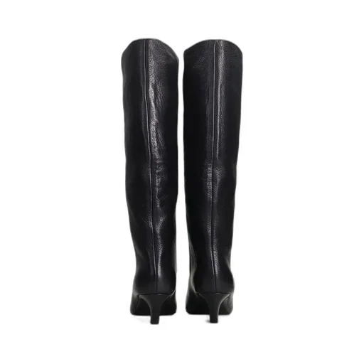 Pointed-Toe Boots