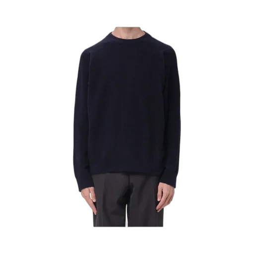 Long-Sleeved Knitwear