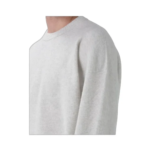 Long-Sleeved Knitwear