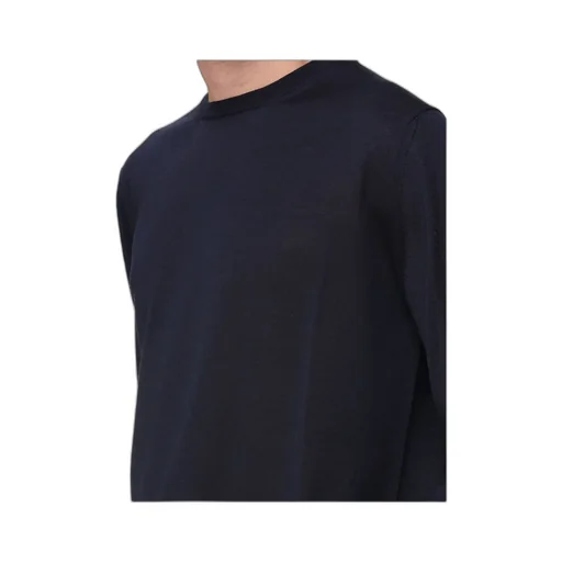 Long-Sleeved Knitwear